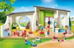 PLAYMOBIL® City Life - KiTa ''Regenbogen'' -Playmobil Verkaufsgeschäft 43736825 7 2 4008789702807 1280x1280
