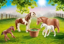 PLAYMOBIL® Country - Ponys Mit Fohlen -Playmobil Verkaufsgeschäft 70682 pt01 1280x1280
